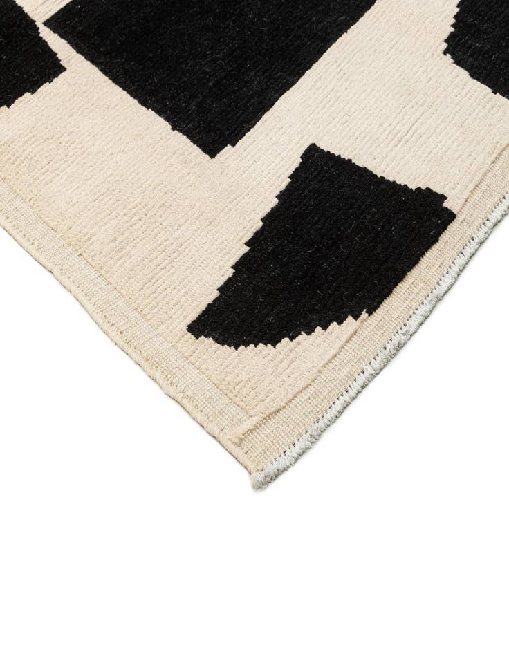 Detail image of 8' x 10'  Hand Knotted Beni Marok Rug