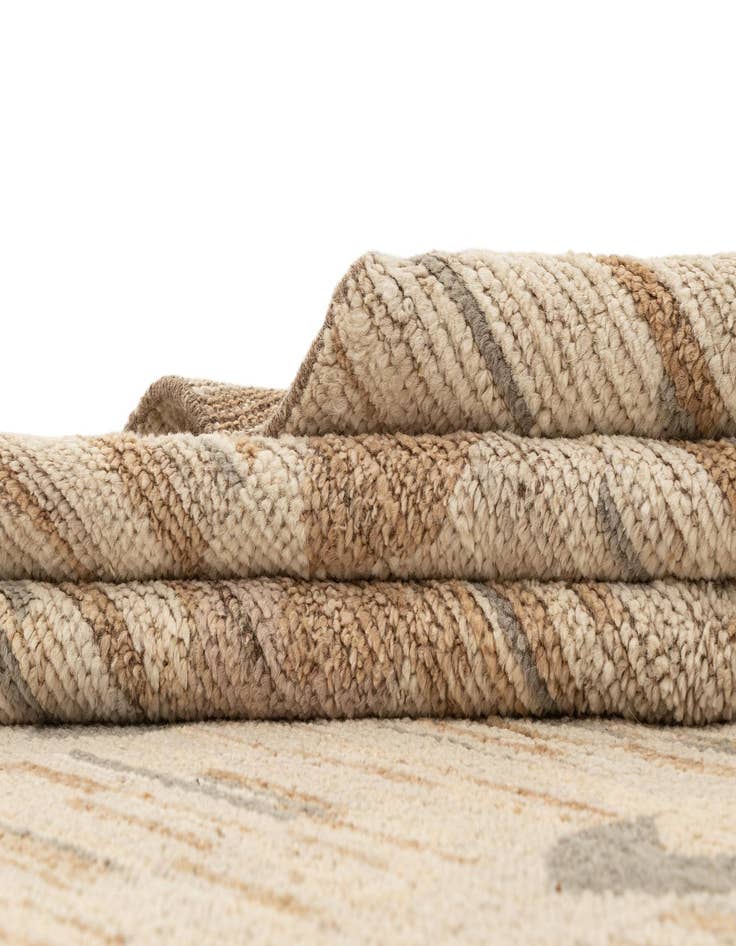 Detail image of 10' 3 x 14'  Hand Knotted Beni Marok Rug