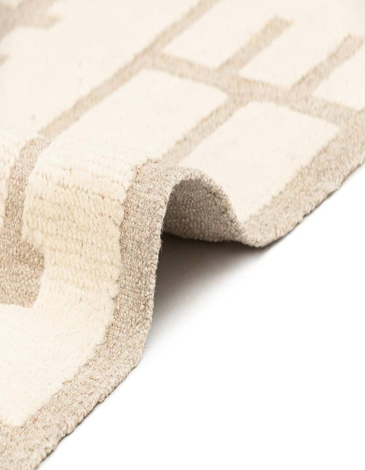 Detail image of 8' 3 x 10'  Hand Knotted Beni Marok Rug