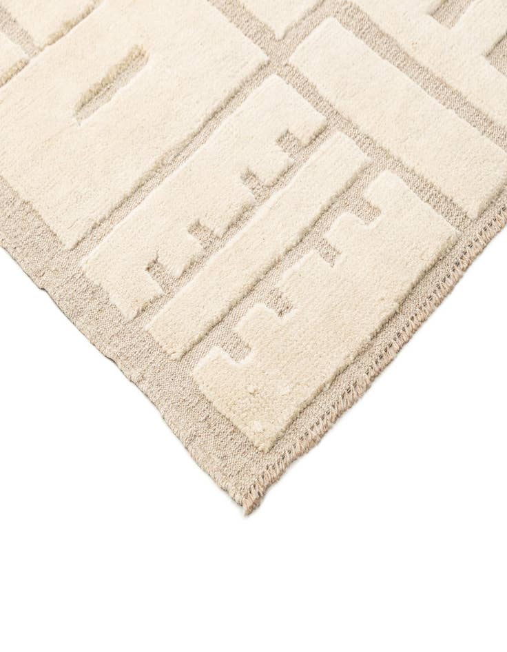 Detail image of 8' 3 x 10'  Hand Knotted Beni Marok Rug