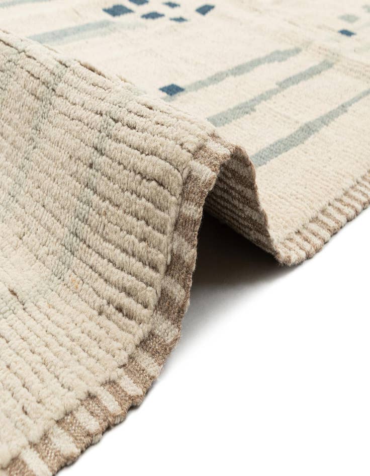 Detail image of 8' 2 x 10'  Hand Knotted Beni Marok Rug