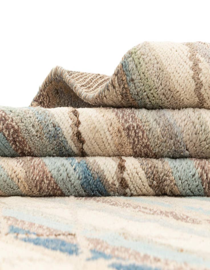 Detail image of 7' 9 x 9' 10  Hand Knotted Beni Marok Rug