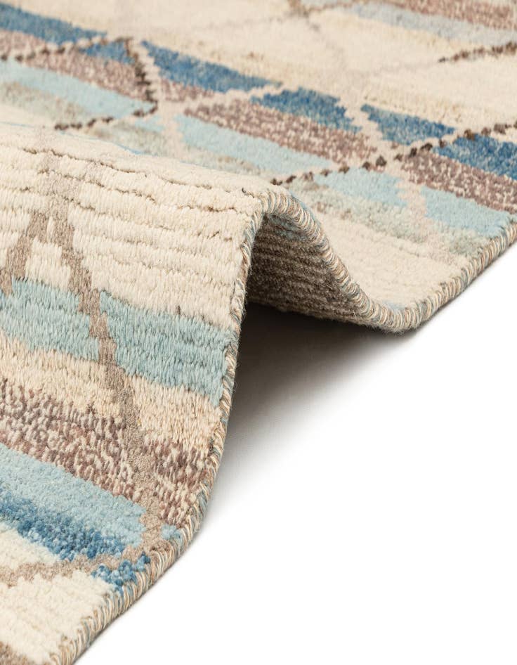 Detail image of 7' 9 x 9' 10  Hand Knotted Beni Marok Rug