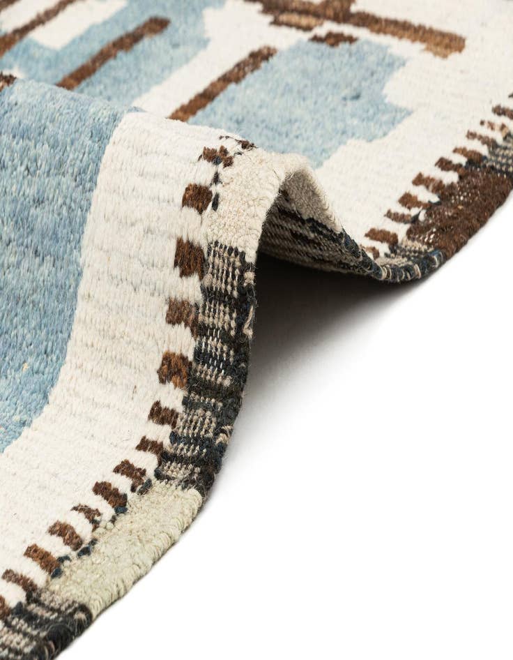 Detail image of 8' 4 x 10'  Hand Knotted Beni Marok Rug