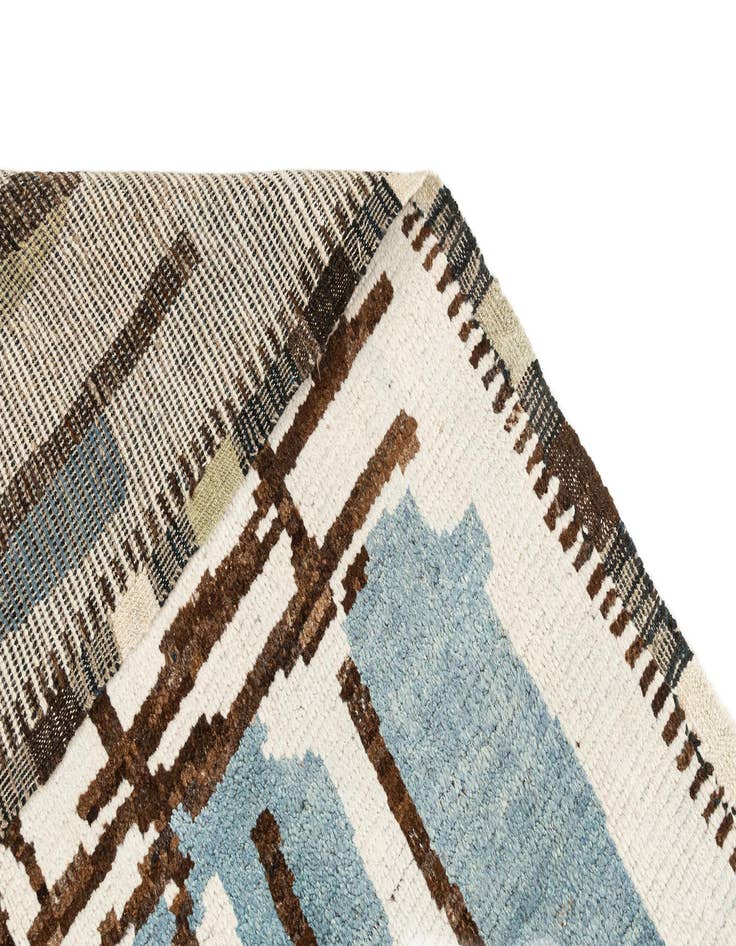Detail image of 8' 4 x 10'  Hand Knotted Beni Marok Rug
