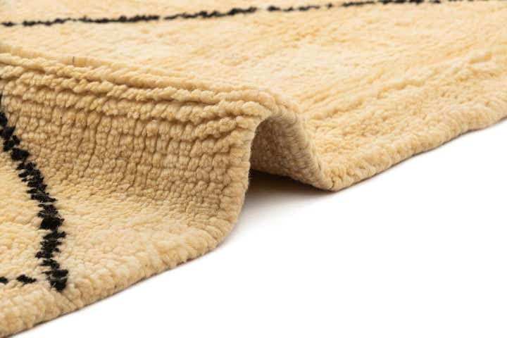 7' 1 x 10' 2 Berber Rug