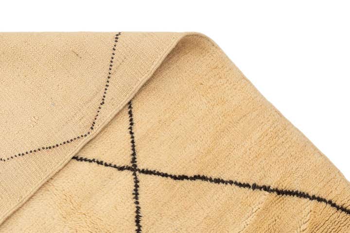 7' 1 x 9' 8 Berber Rug