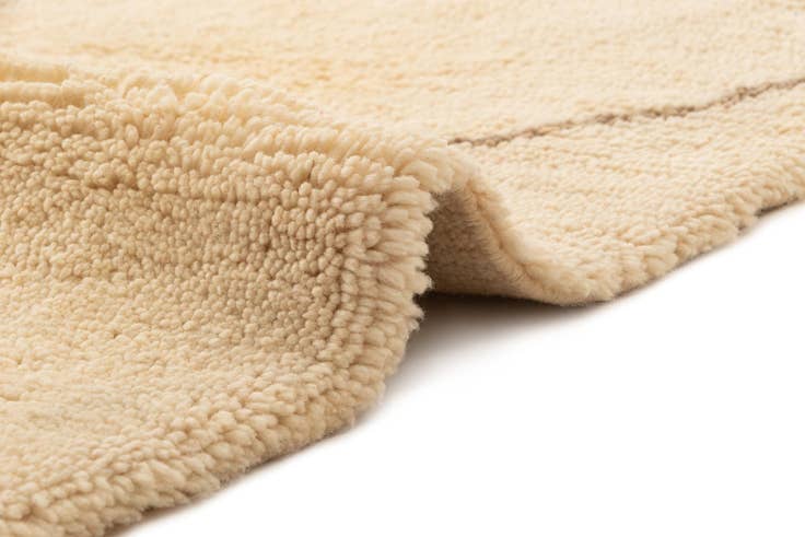 Detail image of 6' 9 x 9' 6 Berber Rug