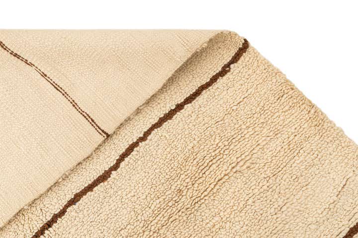 5' 11 x 8' 10 Berber Rug