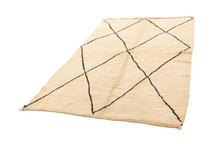 Detail image of 5' 5 x 8' 5 Berber Rug