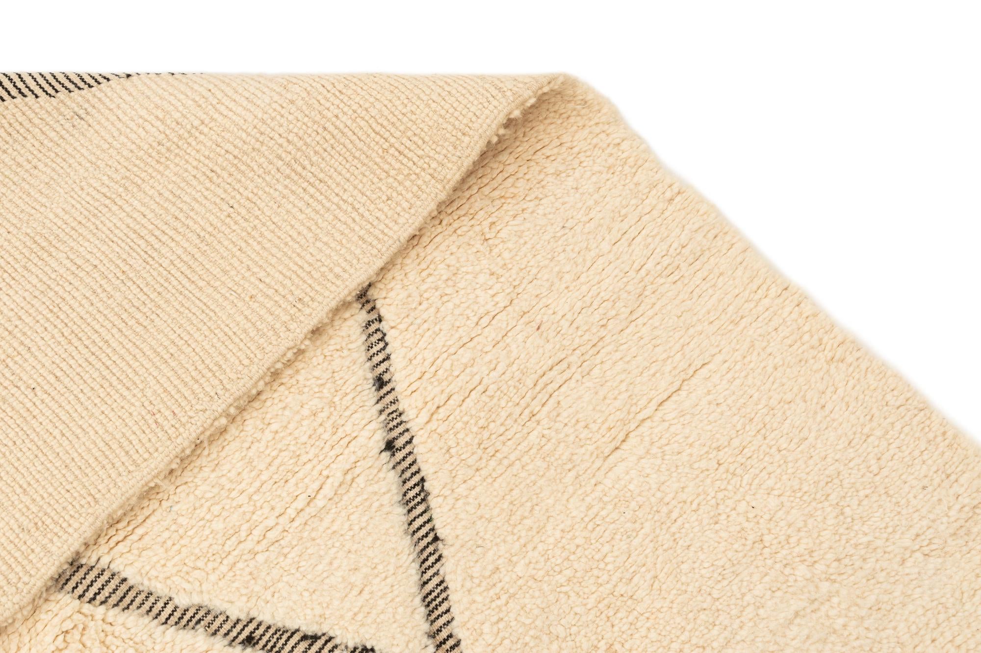 7' 1 x 9' 10 Berber Rug
