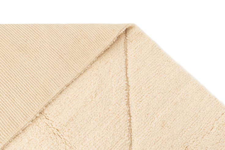 Detail image of 6' 6 x 9' 6 Berber Rug