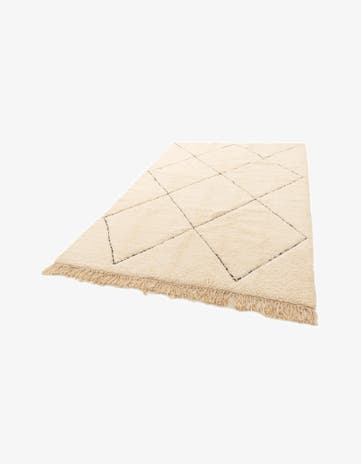 6' 8 x 9' 7 Berber Rug