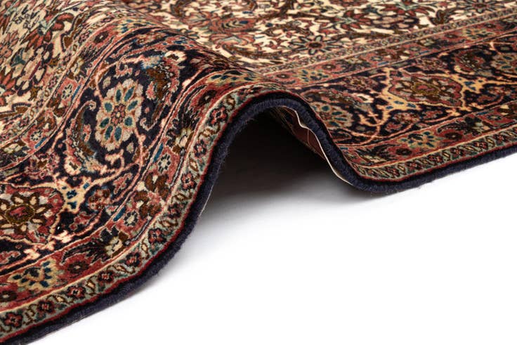 Detail image of 8' 4 x 11' 3 Bidjar Wool Rug