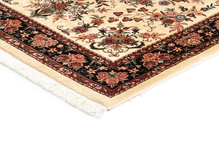 3' 9 x 6' 4 Bidjar Wool Rug