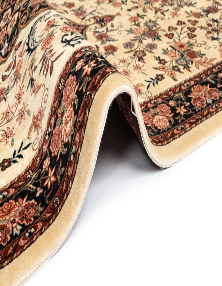 Detail image of 3' 9 x 6' 4 Bidjar Wool Rug