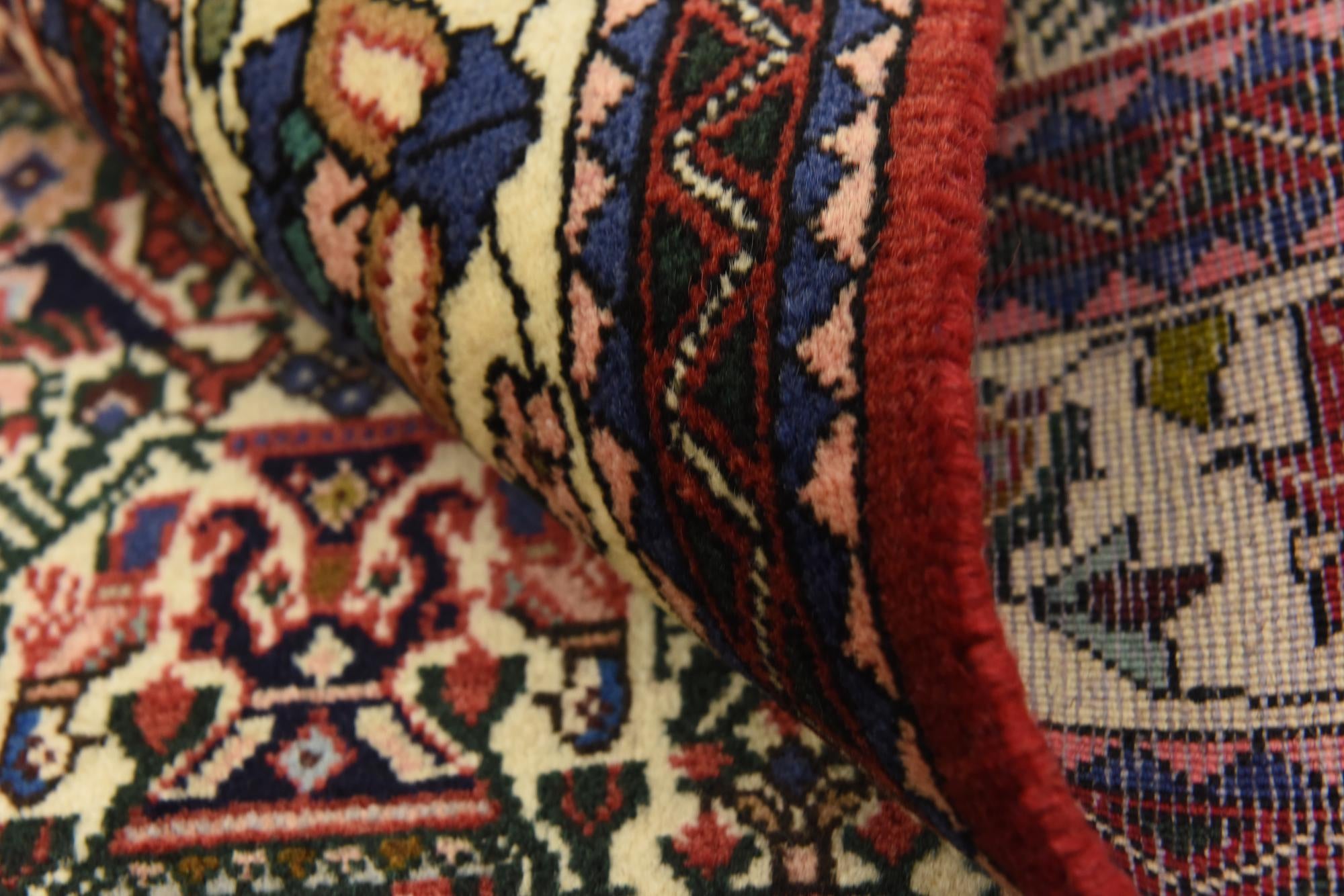5' 2 x 6' 8 Hand Knotted Bidjar Persian Rug
