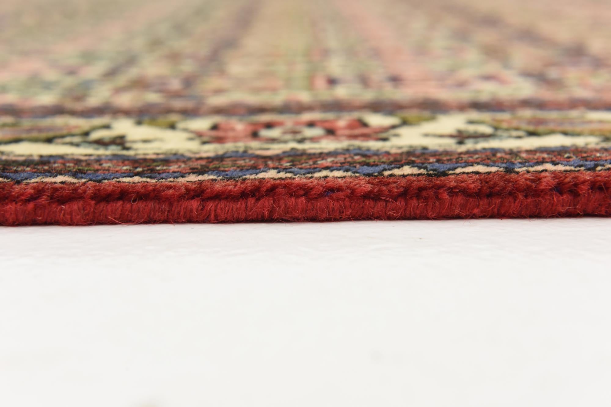5' 2 x 6' 8 Hand Knotted Bidjar Persian Rug