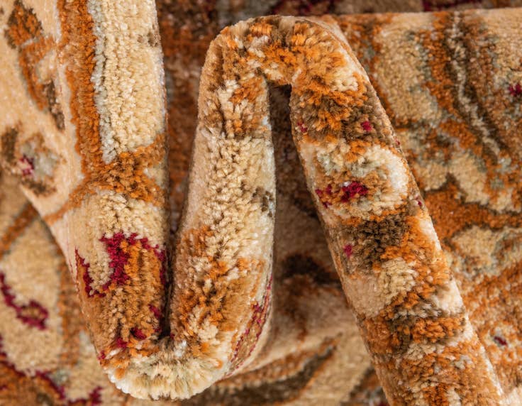 Detail image of 5' x 8' Charlestown Rug