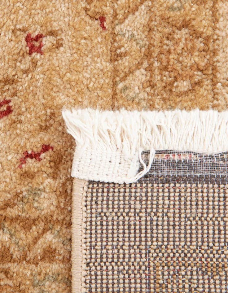 Detail image of 12' 2 x 16' Chelsea Rug