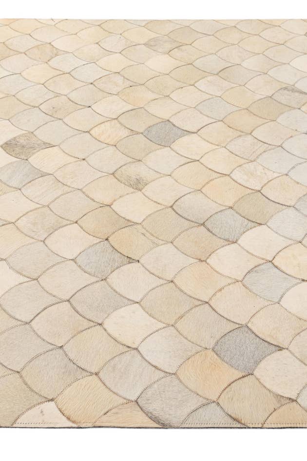 Detail image of 5' x 7' 11 Cowhide - Patchwork Rug