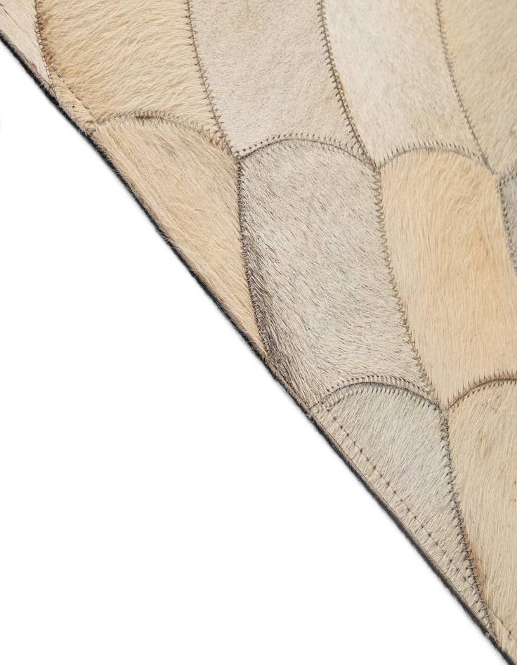 Detail image of 5' x 7' 11 Cowhide - Patchwork Rug