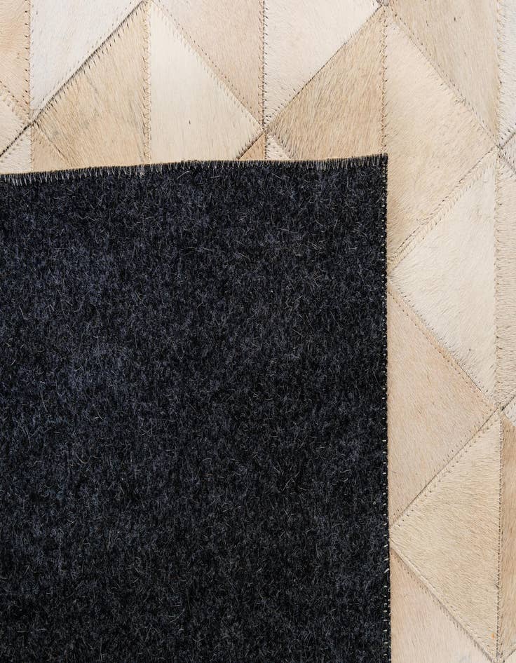 Detail image of 5' 2 x 8' 2 Cowhide - Patchwork Rug