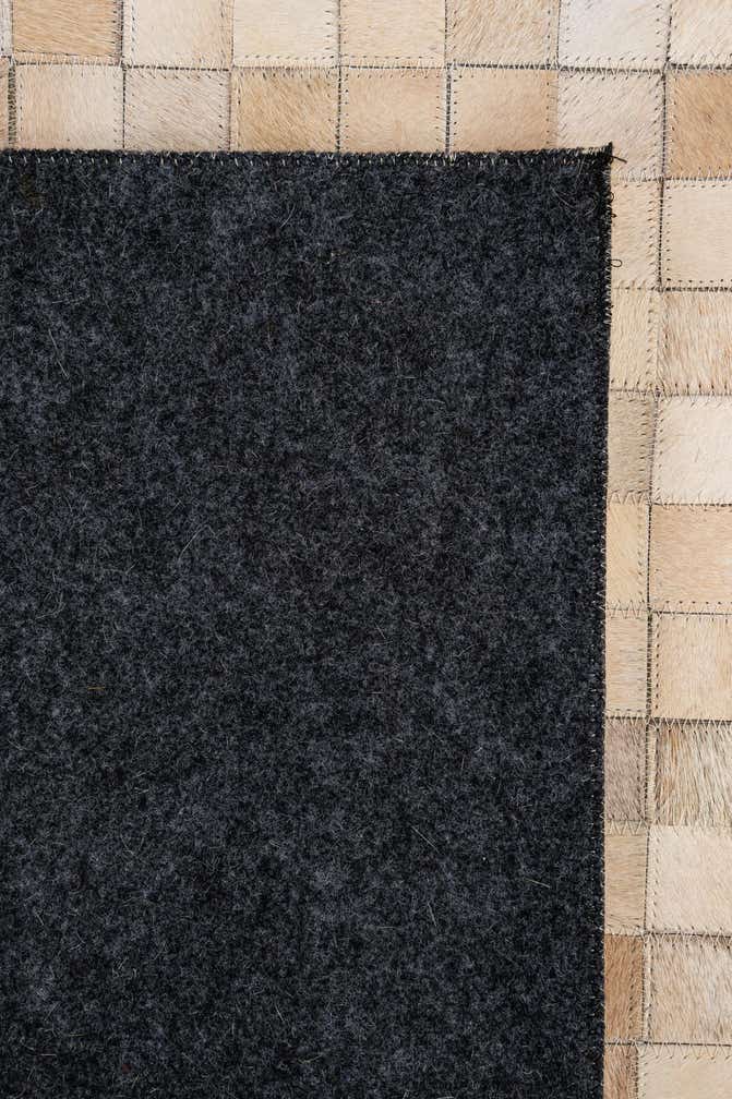 5' 1 x 8' Cowhide - Patchwork Rug