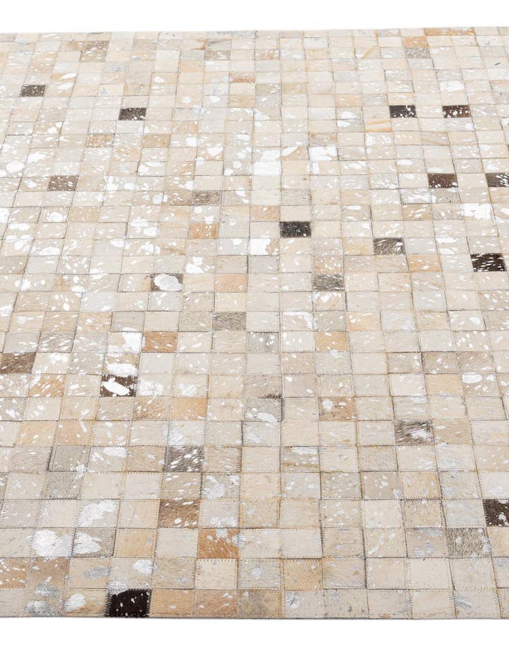 Detail image of 5' 1 x 8' Cowhide - Patchwork Rug