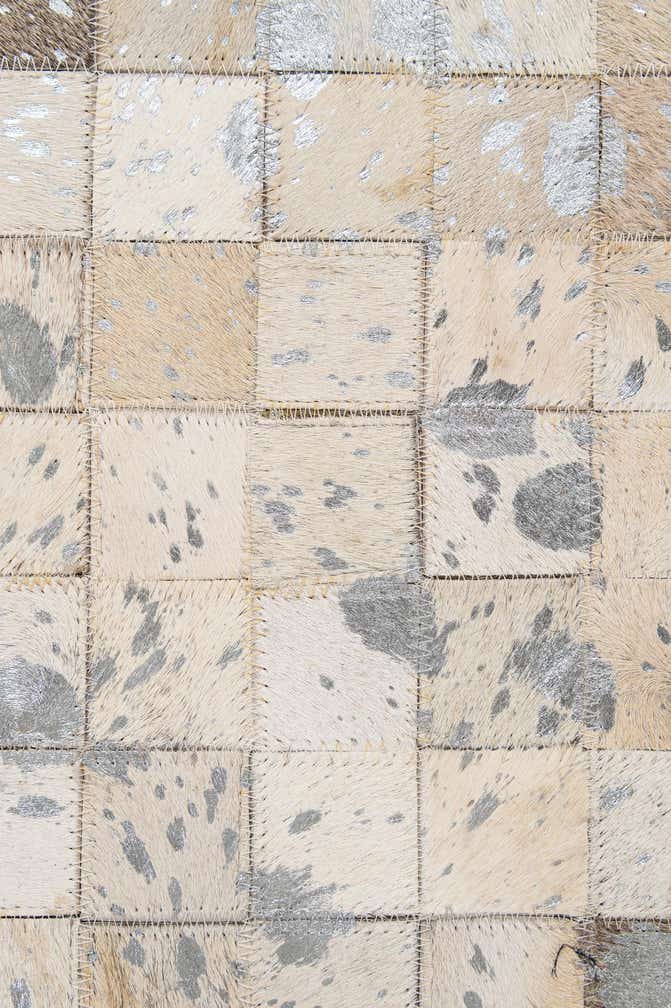 5' 1 x 8' Cowhide - Patchwork Rug