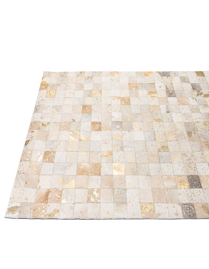 Detail image of 5' x 7' 10 Cowhide - Patchwork Rug