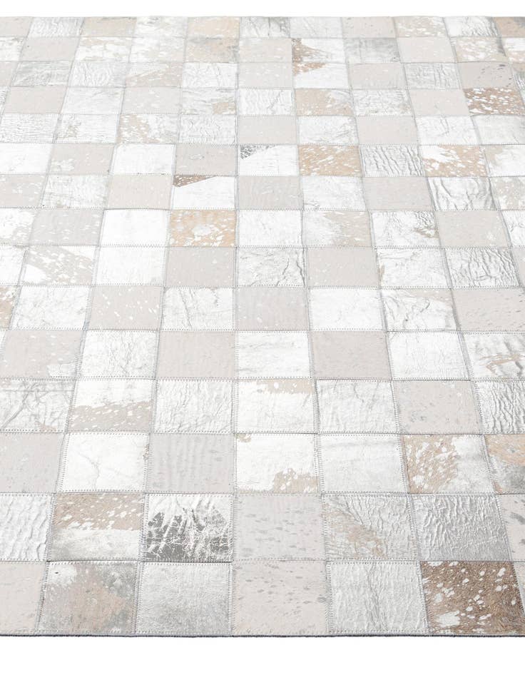 Detail image of 5' x 7' 11 Cowhide - Patchwork Rug