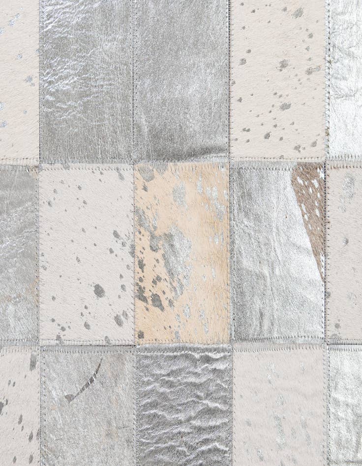 Detail image of 5' x 7' 11 Cowhide - Patchwork Rug