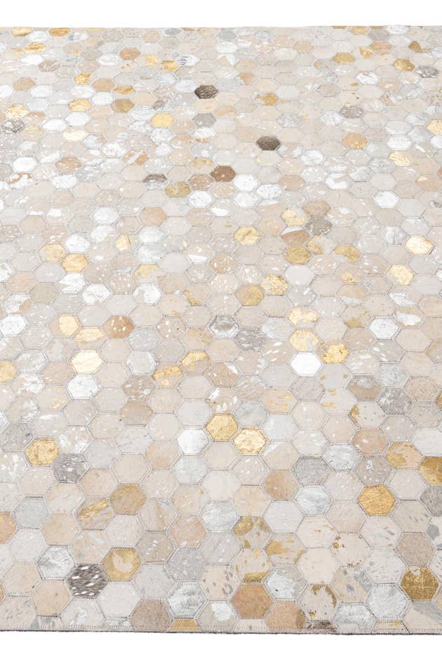 Detail image of 5' 1 x 8' 1 Cowhide - Patchwork Rug