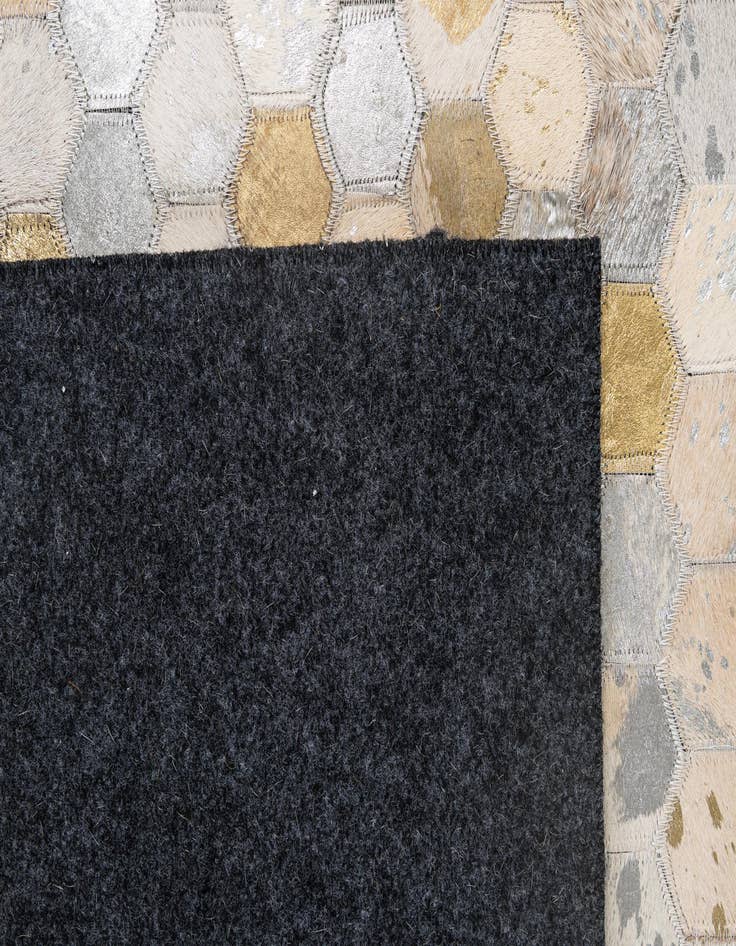 Detail image of 5' 1 x 8' 1 Cowhide - Patchwork Rug