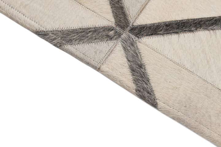 5' x 7' 11 Cowhide - Patchwork Rug