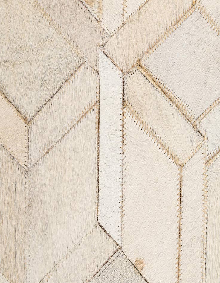 Detail image of 5' 1 x 7' 11 Cowhide - Patchwork Rug