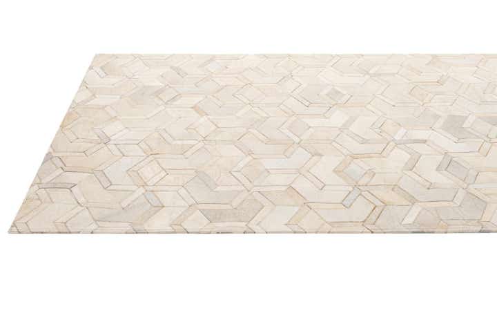 4' 11 x 7' 11 Cowhide - Patchwork Rug