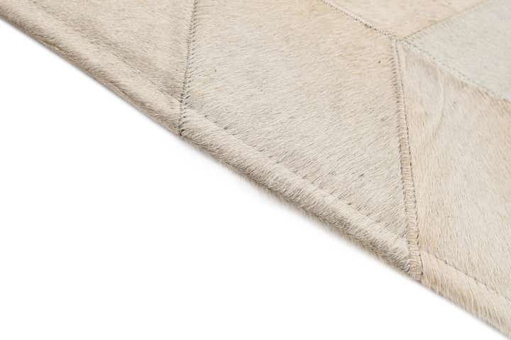 5' 1 x 8' Cowhide - Patchwork Rug