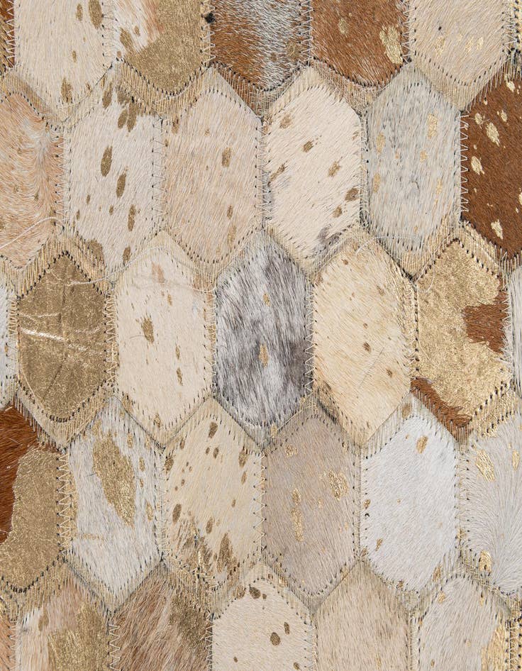 Detail image of 5' 1 x 7' 11 Cowhide - Patchwork Rug