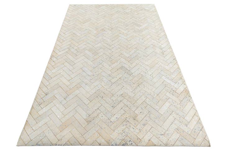 Detail image of 5' x 7' 10 Cowhide Leather Rug