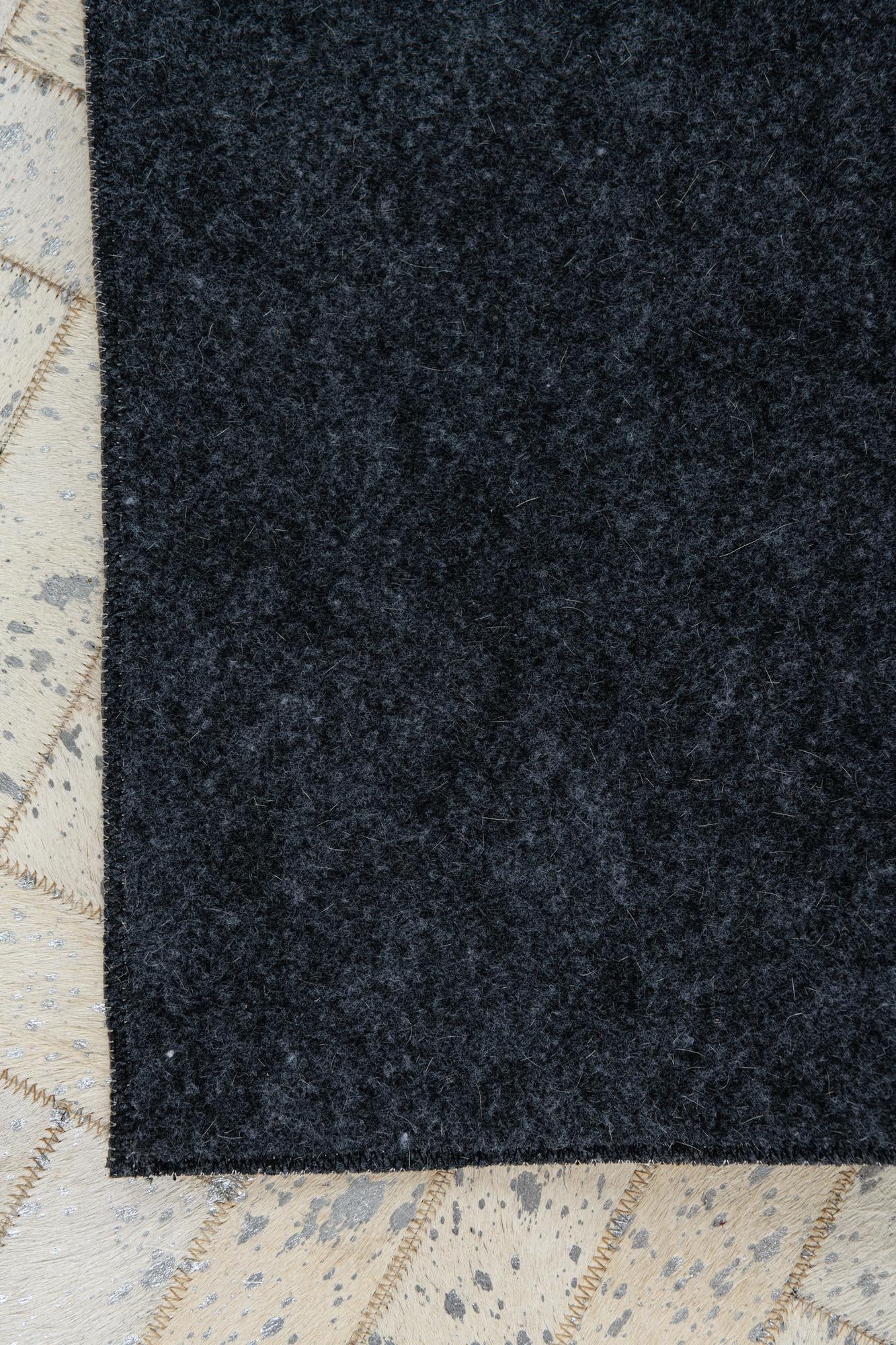 5' x 7' 10 Cowhide Leather Rug