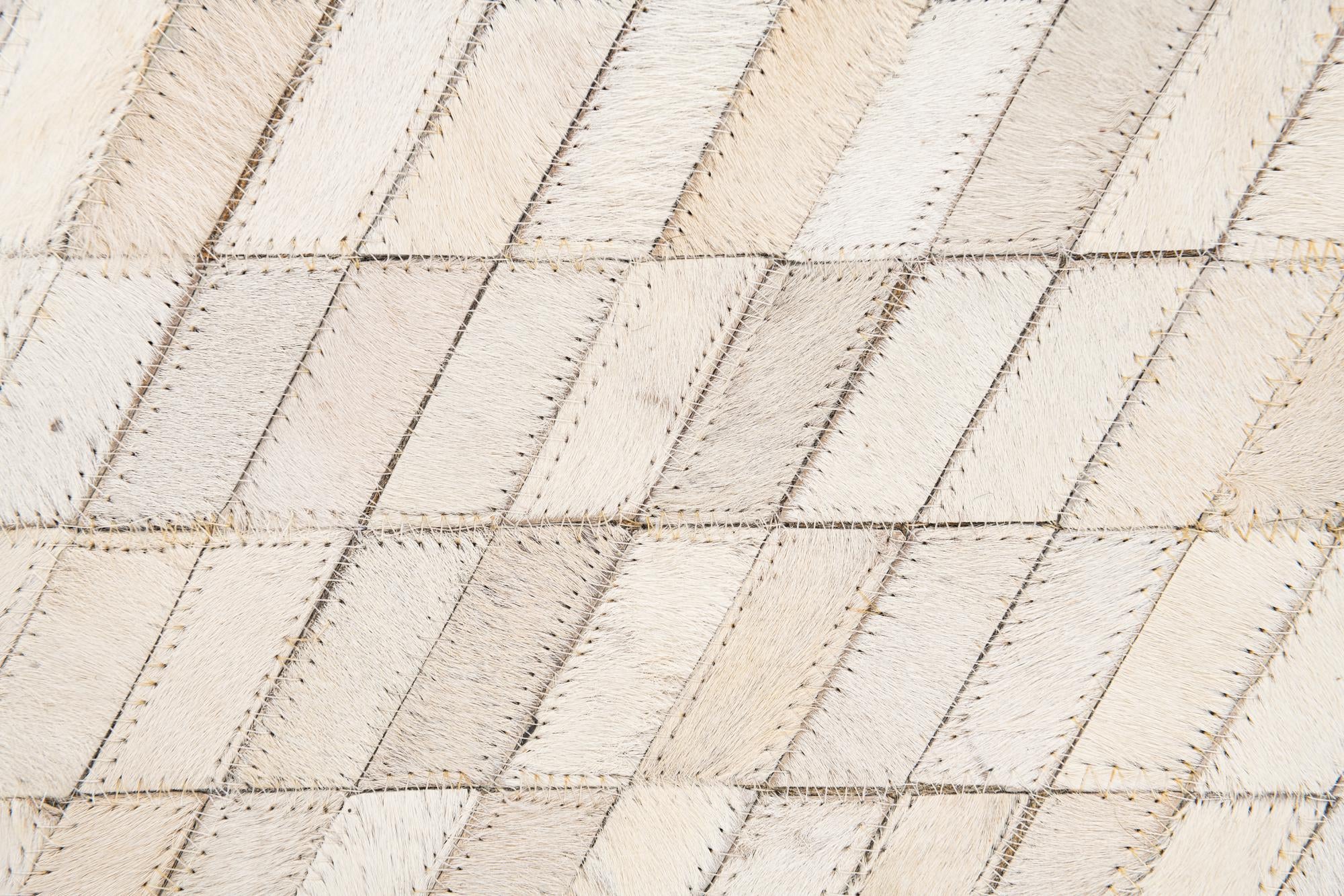 5' x 7' 10 Cowhide Leather Rug