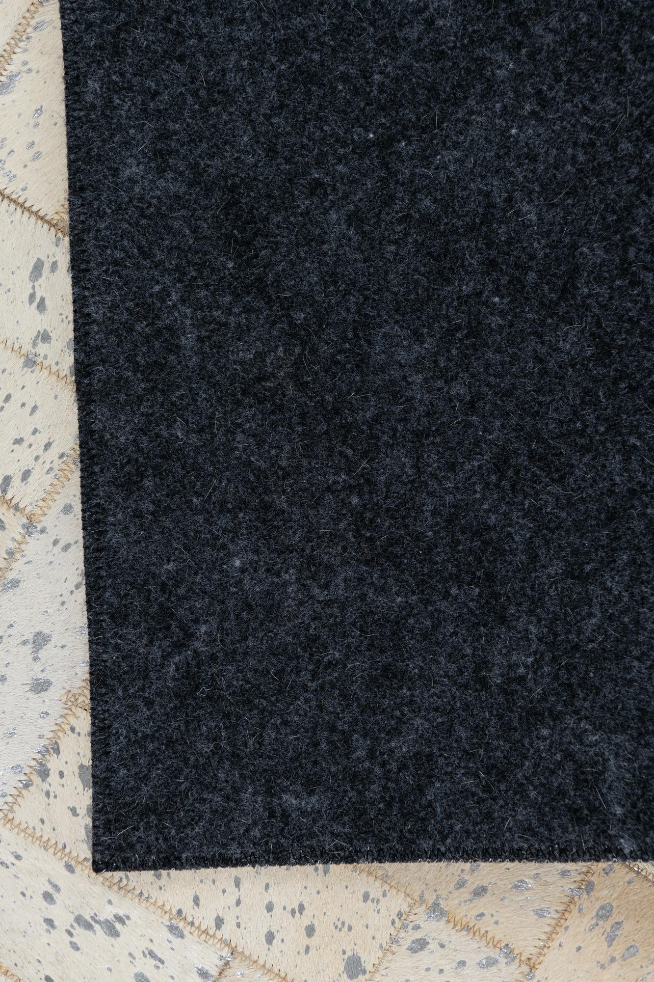5' x 7' 10 Cowhide Leather Rug