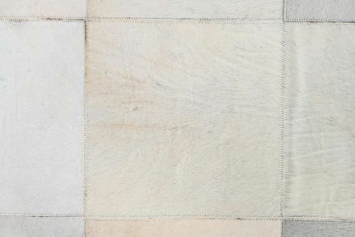 5' 2 x 8' Cowhide Leather Rug