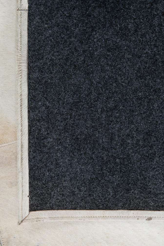5' 2 x 8' Cowhide Leather Rug