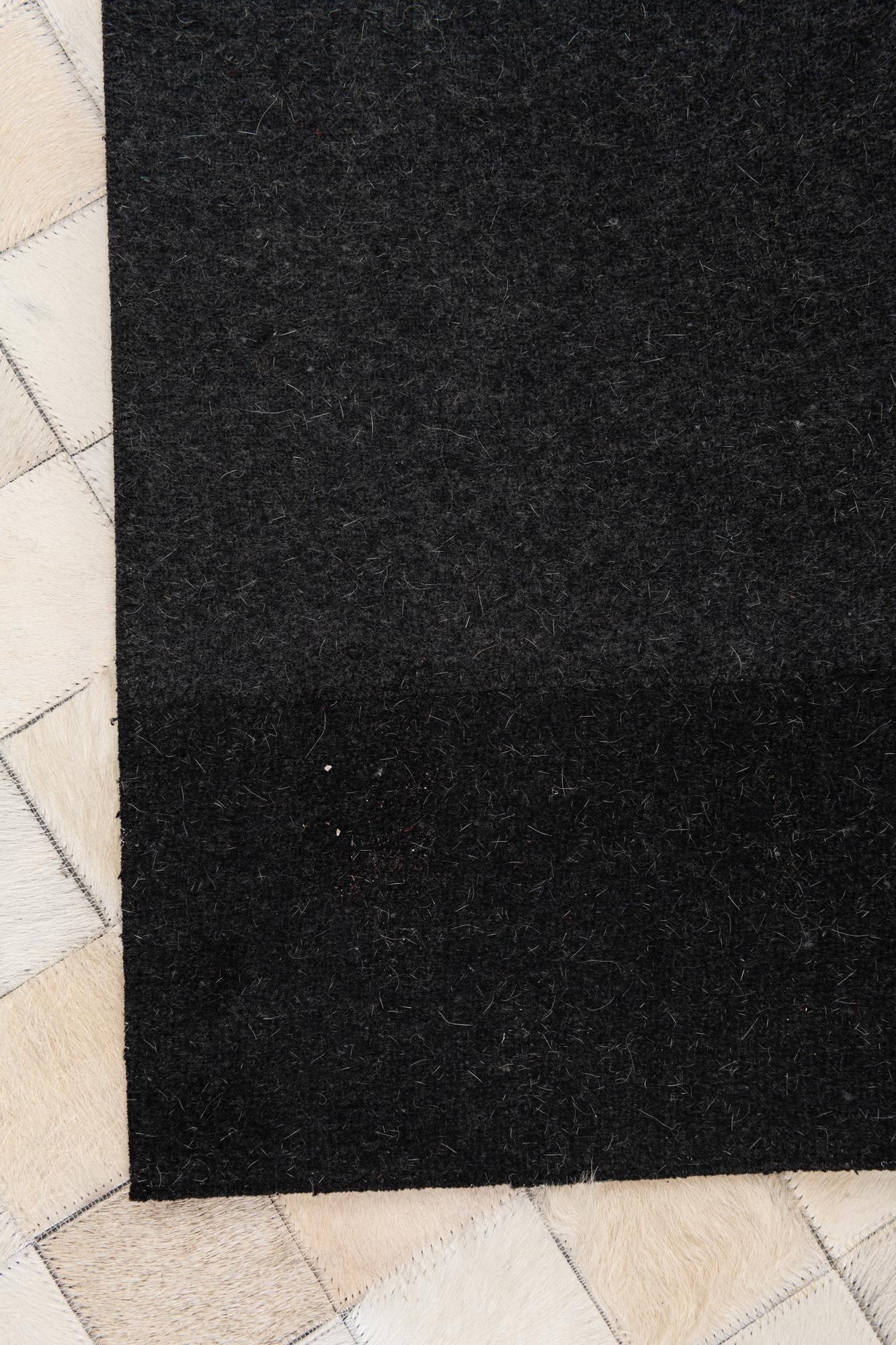 5' x 8' Cowhide Leather Rug