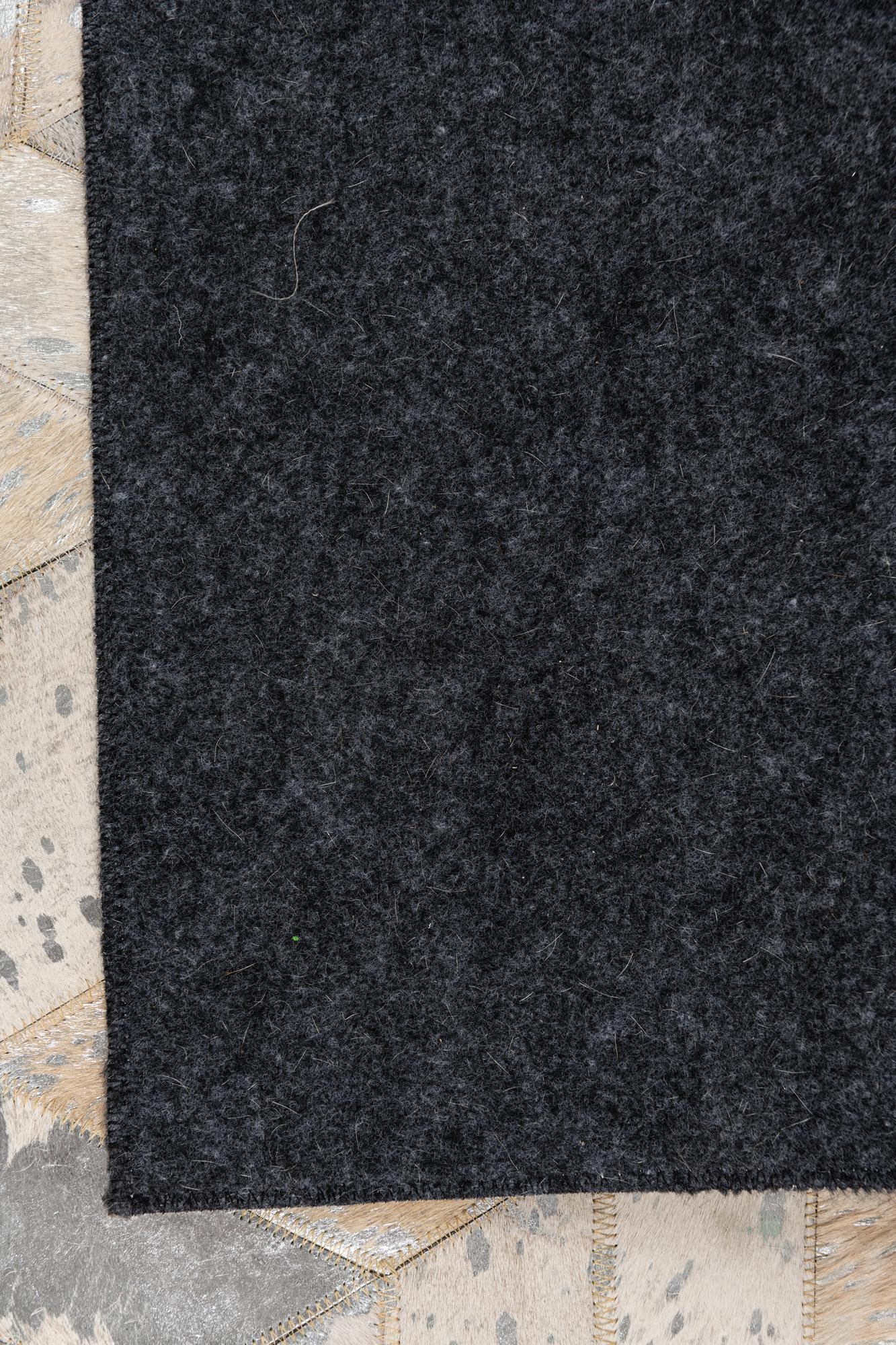 5' x 8' Cowhide Leather Rug