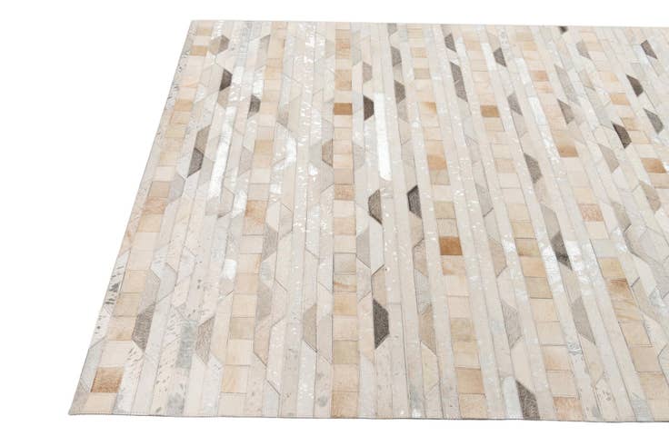 Detail image of 5' x 7' 10 Cowhide Leather Rug