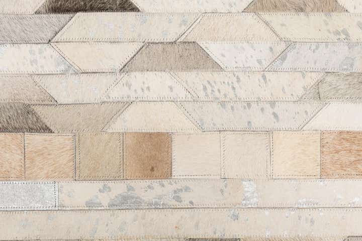 5' x 7' 10 Cowhide Leather Rug